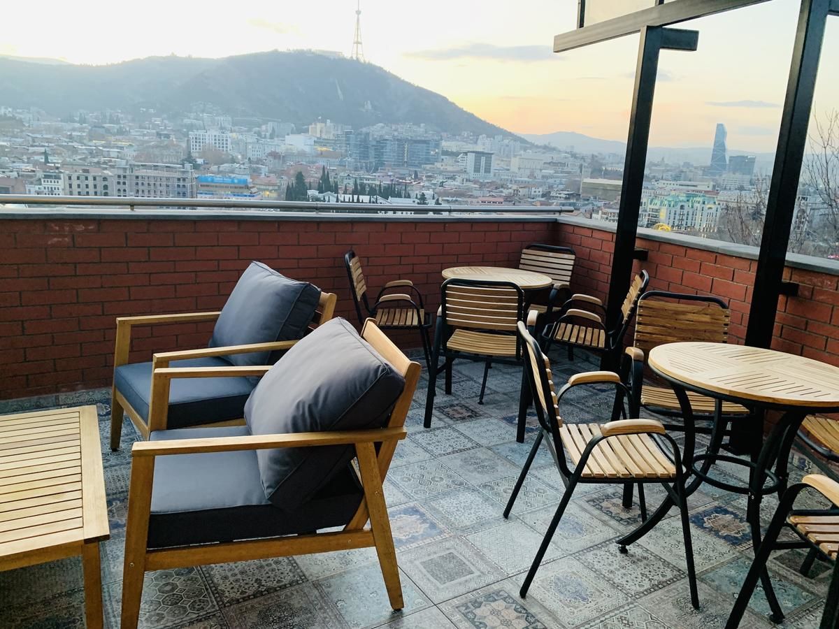 Отель Boutique Hotel Umbrella Тбилиси-7