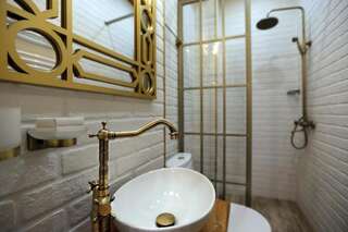 Отель Boutique Hotel Umbrella Тбилиси Двухместный номер с 1 кроватью и балконом-20